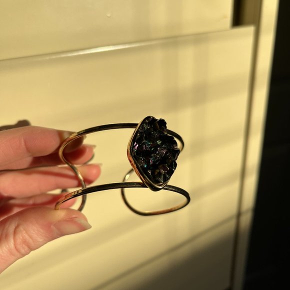 Gold Iridescent Druzy Cuff Bracelet with Faux Crystal Stone - Picture 4 of 4